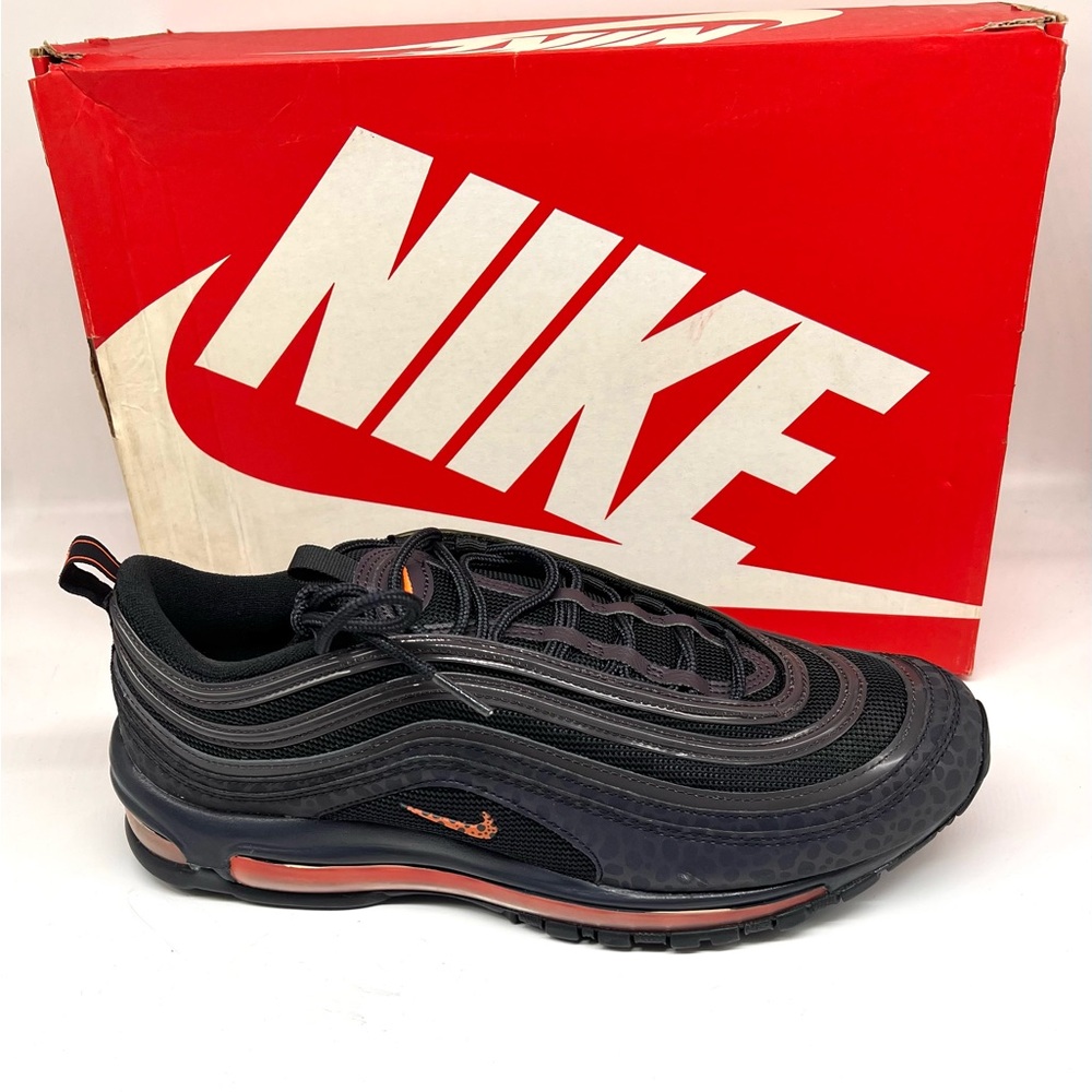 Nike Black and Orange Sneakers with Air Max Cushioning Men’s